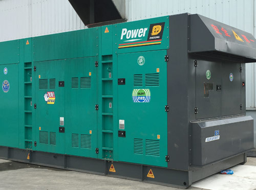 定安升级发电机组的过程中需要注意哪些安全事项？