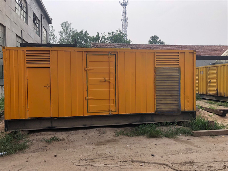 定安发电机出租进行负载测试时，电瓶电量不足的具体判断标准是什么？