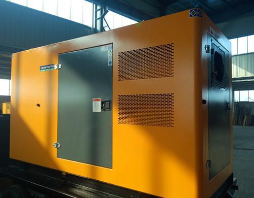 定安汽油发电机组电瓶电解液的密度应该保持在什么范围？